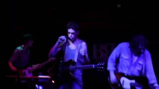 Born Ruffians:Humming Bird LIVE