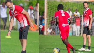 TAZAMA MAZOEZI YA SIMBA NA KOCHA MPYA NI HATARI