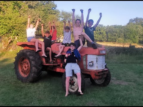 Video-thumbnail van Camping La Ferme en Paille