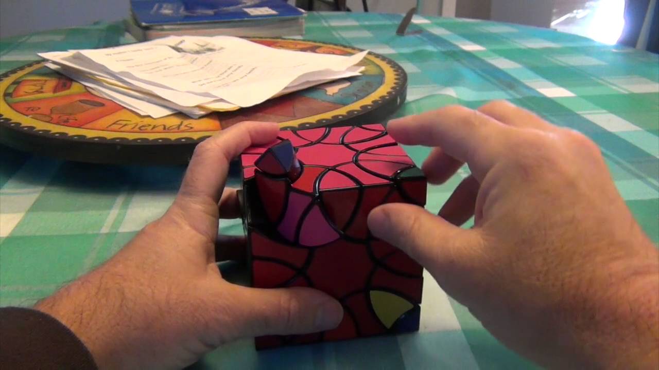 Clover Cube Tutorial Part 1:  Algorithms and the scramble