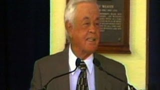 Weaver is inducted into the Hall of Fame