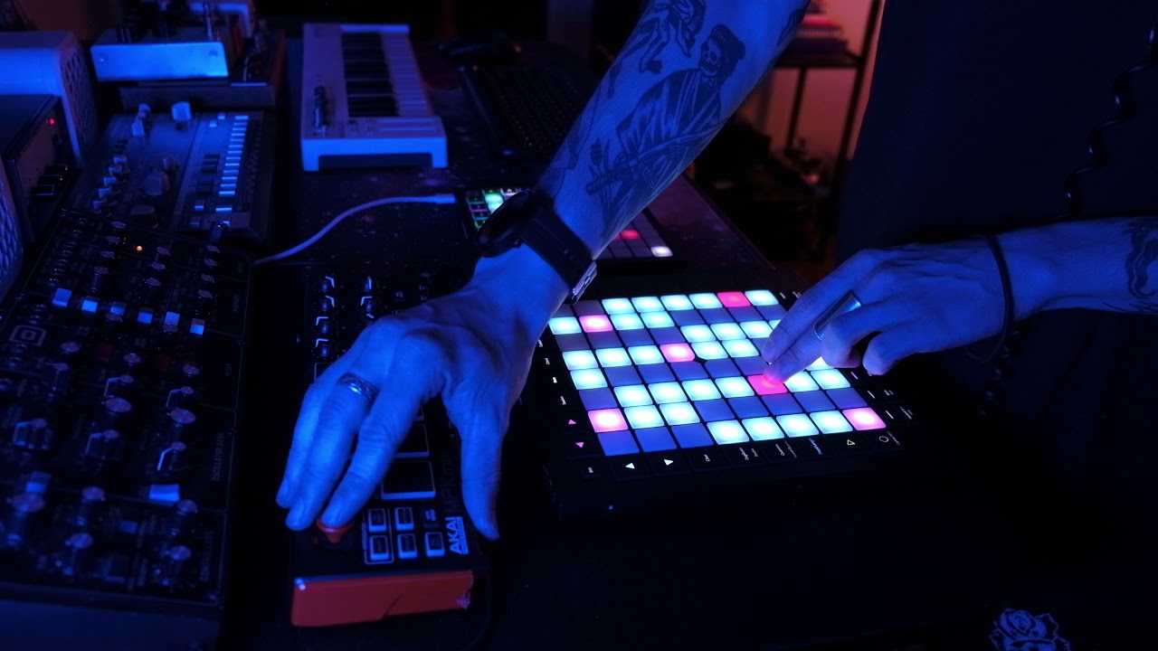 Dark Jam with Ableton Live, Launchpad Pro Mk3, Launchpad Mini and Behringer Model D