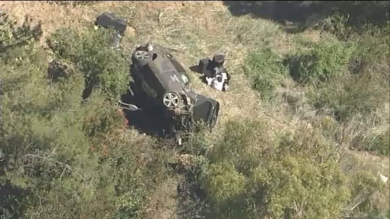Tiger Woods hospitalized after rollover crash – WATCH LIVE