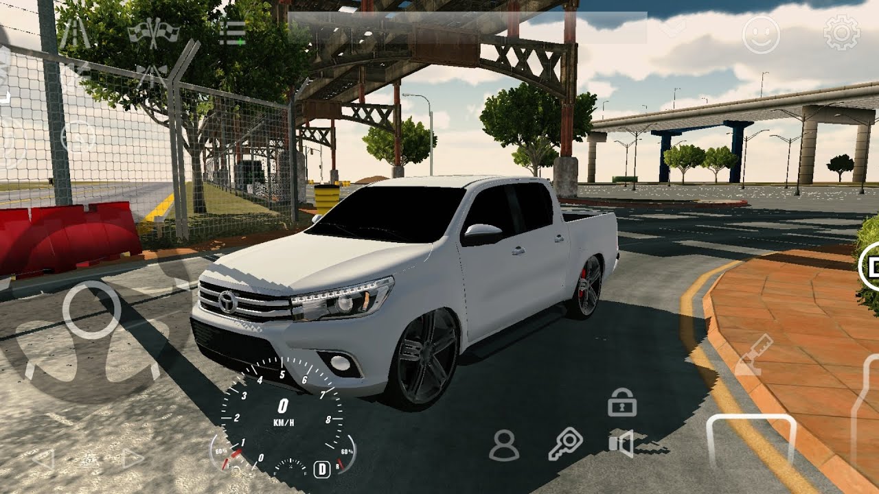 Dip basık logolu  hilux hediye ettim