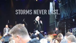 Video thumbnail of "Bjøro Håland Live - Hei gamle Landevei og Storms Never Last"