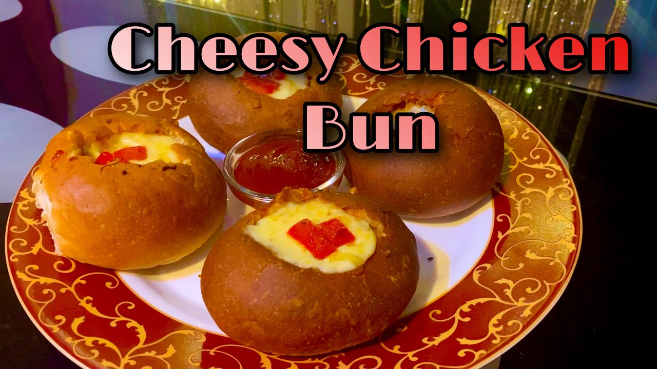 Cheesy Chicken Bun | Chicken Bun | How To Make Cheesy Chicken Bun | चिकन पाव | Delicious Demands