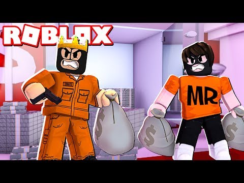 Robbing The Bank Vault In Roblox Roblox Mad City Gta 5 Roblox Youtube