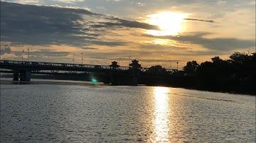 Một buổi chiều lênh đênh trên dòng sông Hương, ngắm nhìn cầu Trường Tiền về đêm thật đẹp!