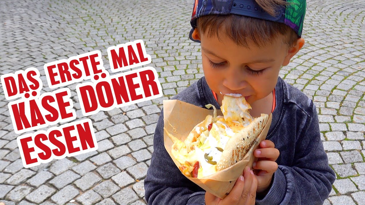 Papa und Sohn ESSEN DAS ERSTE MAL KÄSE DÖNER - YouTube