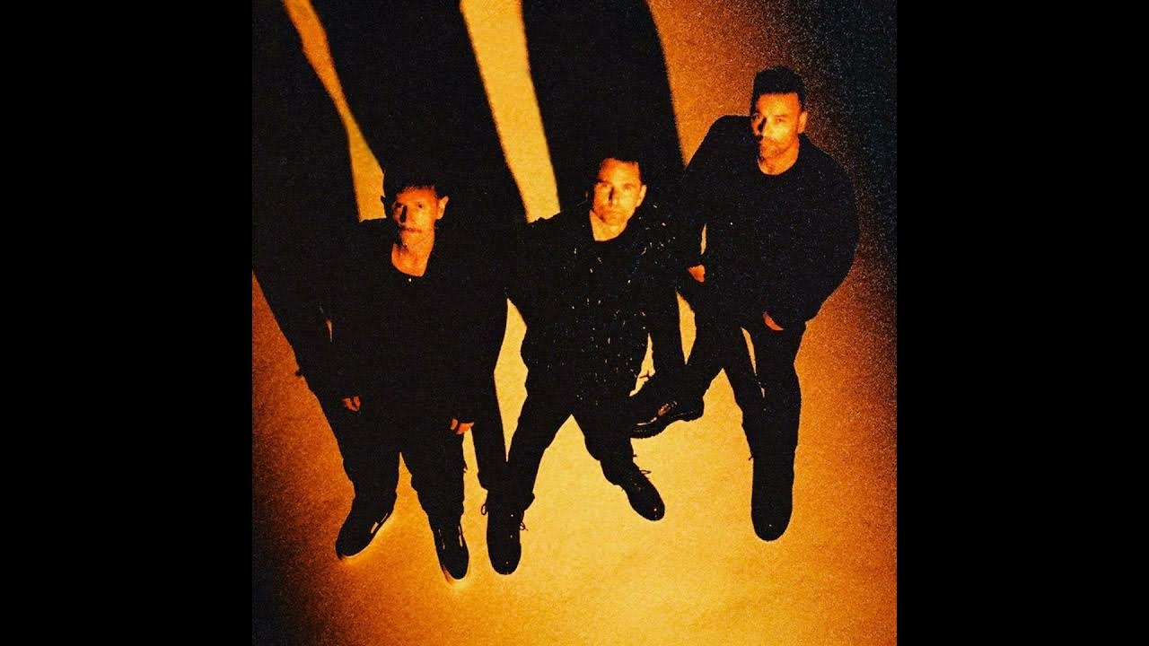 Muse Return With New Song “Unravelling” Muse Return With New Song “Unravelling”