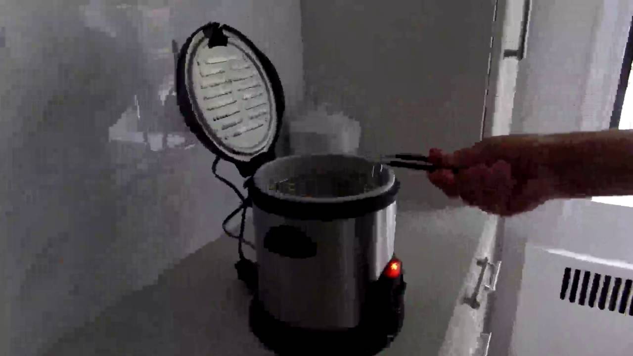 Presto Electric Deep Fryer, Silver, 1 L