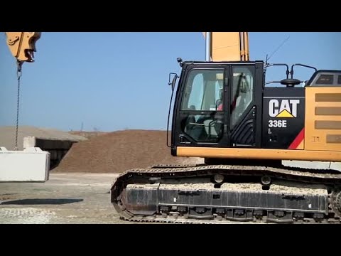 Cat® Pin Grabber Couplers | Operation and Maintenance
