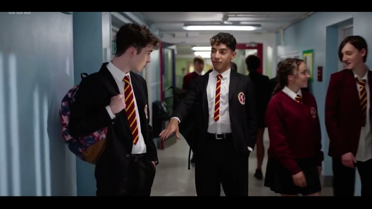 Preston & Kai go public | Waterloo Road 12x03 - YouTube