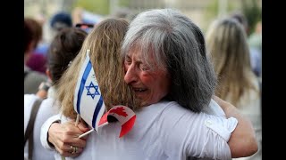 Competing protests at Ottawa City Hall on Israel’s Independence Day