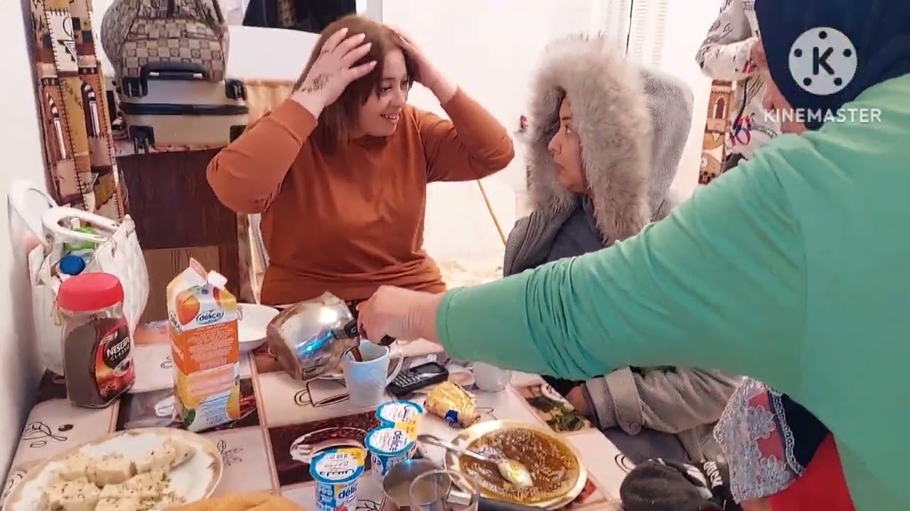 فطور الصباح وتحضير الغداء والعشاء