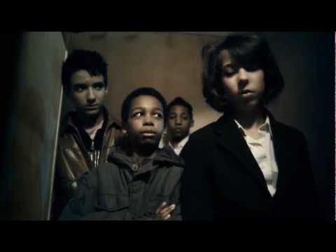 A DOS , court metrage réalise en 2009 par Sébastien Kong  (duree 8 minutes)