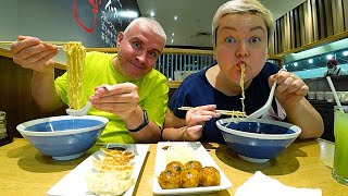 Мукбанг НАЛОПАЛИСЬ в китайской лапшичной! Где ДЕШЕВО и ВКУСНО поесть в Паттайе?! Еда в Таиланде