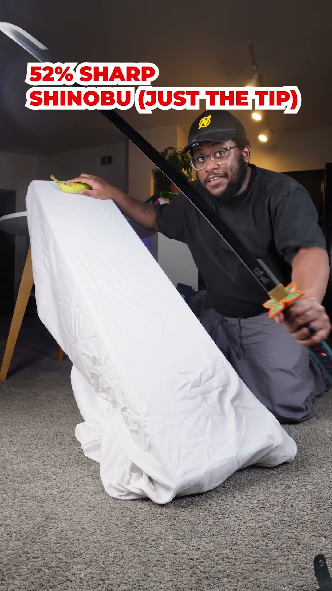 Banana vs 1000% sharpness swords