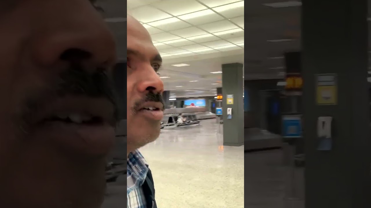 అమెరికాలో ఎయిర్పోర్ట్ లో వెతుకులాట 😱 Airport Pickup 🛬 #Shorts