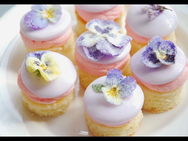 How to Make Crystallized Candied Flowers for Cake