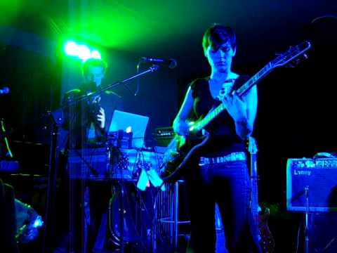 Kaki King - Doing The Wrong Thing Part 1 (Milan 03-17-2009)