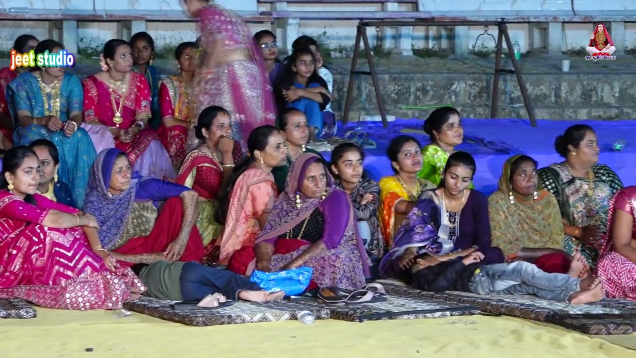 Maher no maniyaro ras odedra Parivar aayojit 