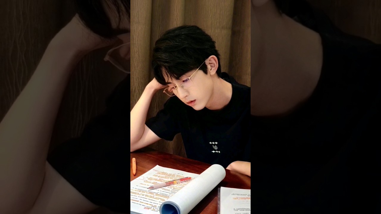 Guo Junchen new photos 