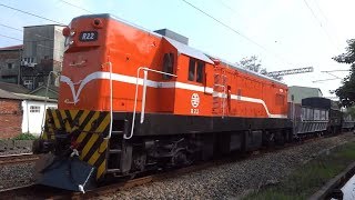 7202次貨物列車通過大林鎮中興路地下道