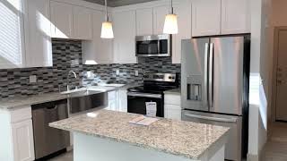 Solaire at Montecillo - Manhattan Floorplan - 1 Bedroom, 1 & 1/2 bath LOFT - 958-1032 Sq. Ft.