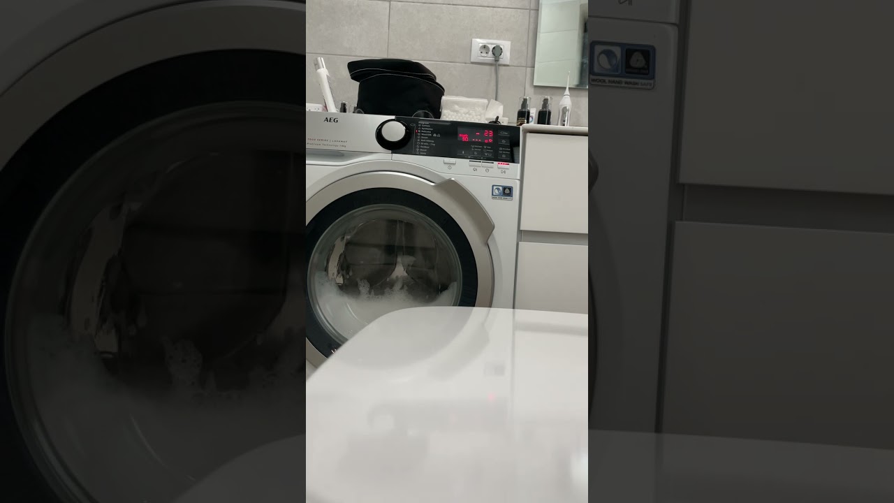 [4K60] AEG 7000 Series Delicates 30°C Cycle