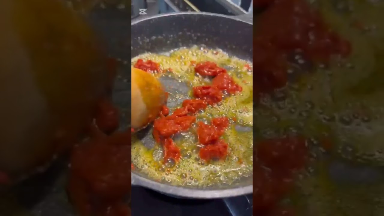 Pratik tavuk döner tarifi. #cooking #baking #ytdayibenionecikarnolur #keşfet #recipe #keşfetteyiz Pratik tavuk döner tarifi. #cooking #baking #ytdayibenionecikarnolur #keşfet #recipe #keşfetteyiz