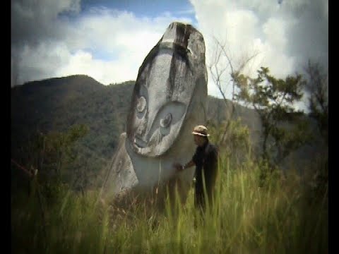 Video: MEGALIT JEPUN - Batu Poligon, Istana, Bola Gergasi, Dolmen di Tanah Matahari Terbit