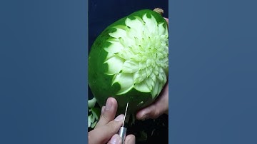 Tạo hình hoa văn trên đu đủ | Basic papaya carving design #shorts