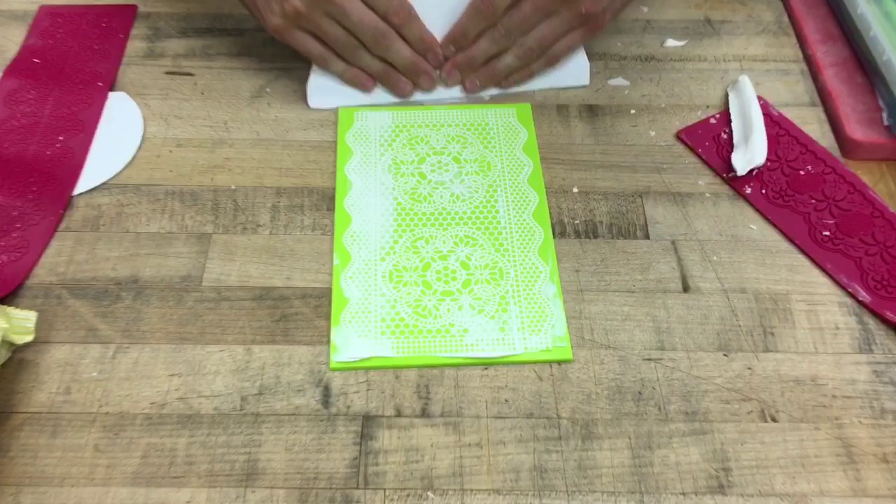 Instant Cake Lace using Daisy Gum Paste