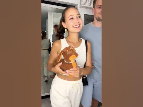 ЭЛИ ПРЕВРАТИЛАСЬ В ИГРУШКУ🙈 - YouTube