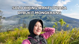Download Lagu MERINDING TIBA2 KABUT HOROR GAADA PENDAKI SAMA SEKALI 😭👻|| SOLO HIKING BUKIT MONGKRANG #SMVLOG132 MP3