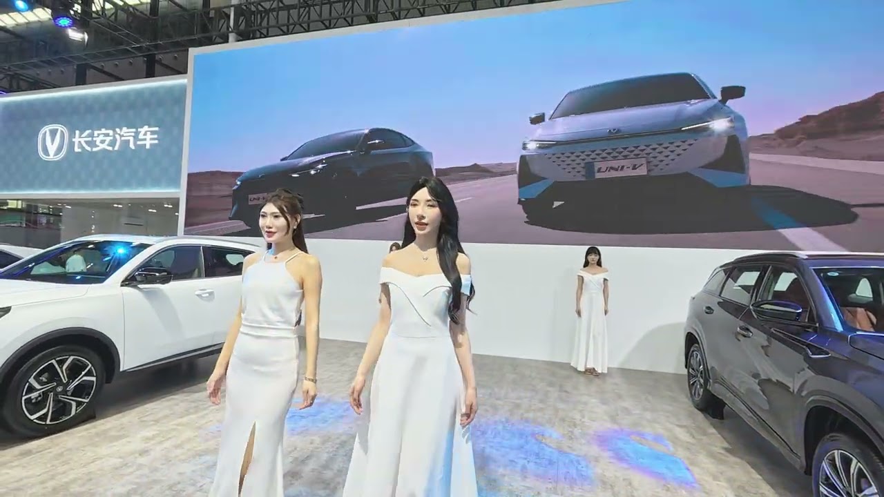 Beautiful Girls - Beautiful Chinese Girls - Auto Show Girls