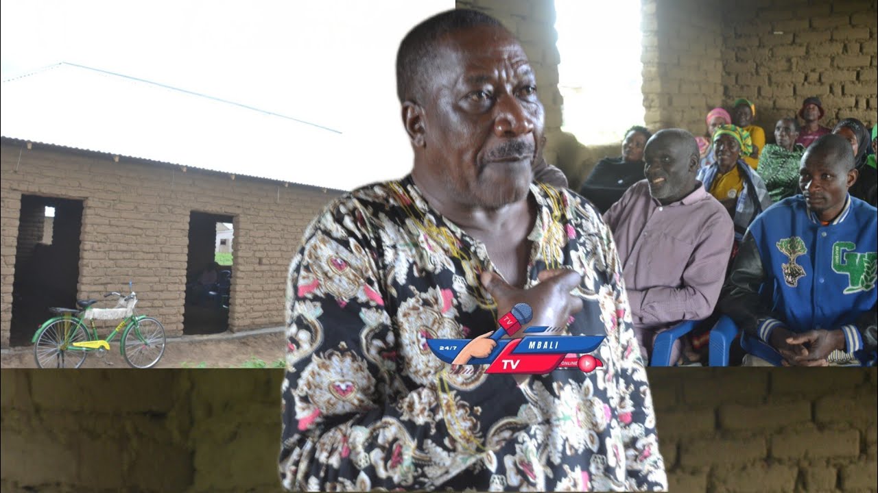 Mzee Mwakilembe akabidhi Ofisi ya CCM kwa Wanachama mara baada ya kununua kiwanja na kujenga