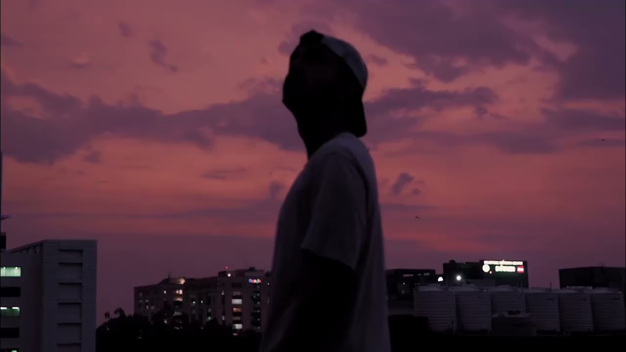 Earth in Motion - Fleeting Moments Captured on Camera