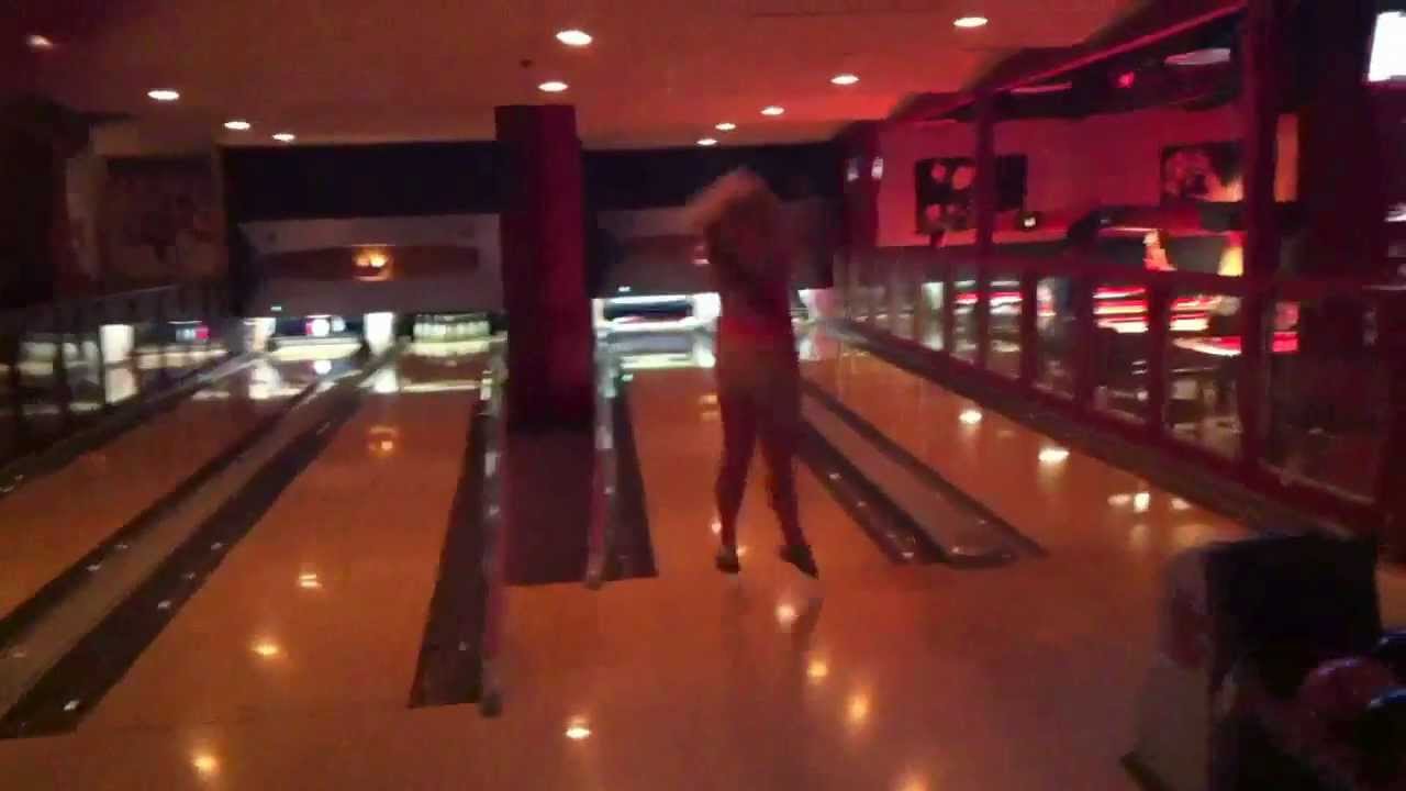 Bowling For a Free Game at Splitsville Channelside Tampa YouTube