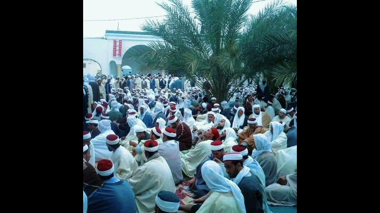 القاسمي يتكلم ومن هو يسمع فيه#السماع