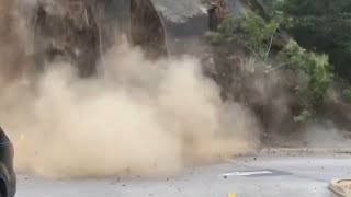 Powerful rockslide caught on camera in Tennessee