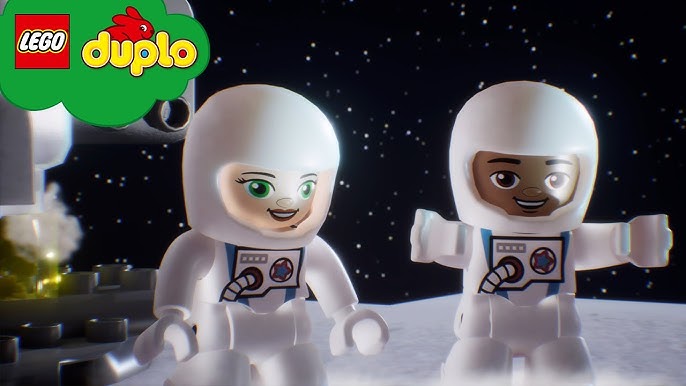 LEGO DUPLO 10944 Spaceshuttle Weltraummission - Smyths Toys Superstores DE  - YouTube