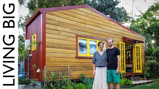 Couple Build Incredible Handcrafted Tiny House