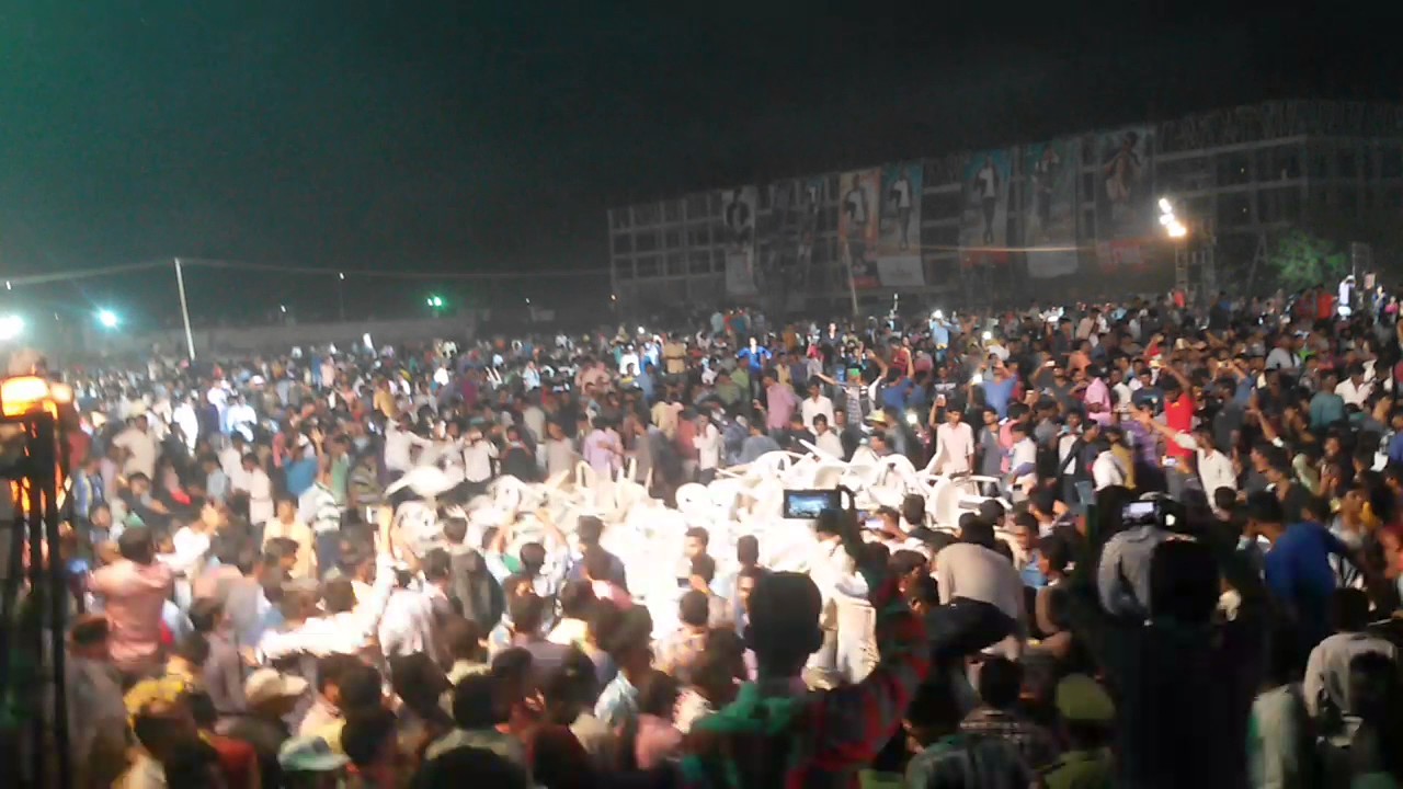 Kaide 150 Audio Release in Pawan kalyan fans chairs broken