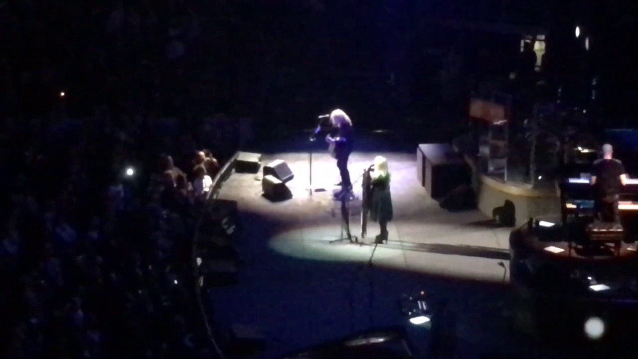 Stevie Nicks "Landslide" Live in Chicago 2016
