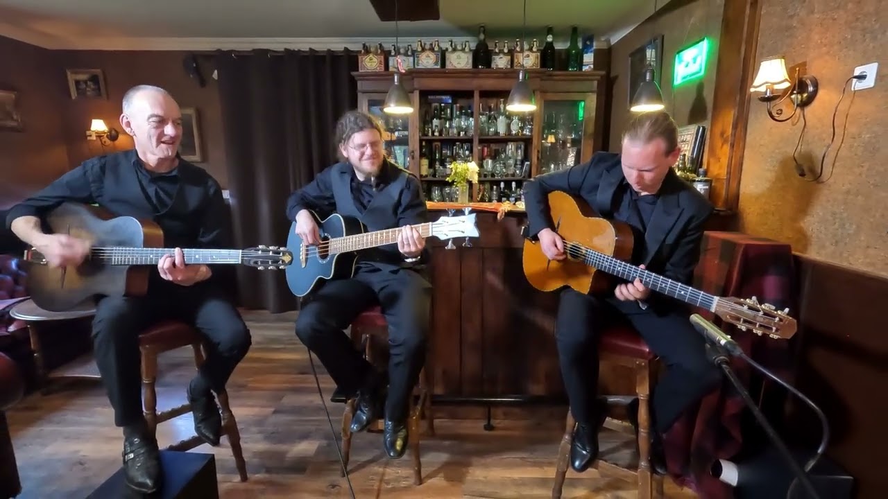 Triple Trouble Trio – Thunderstruck (Gypsy Swing Version)