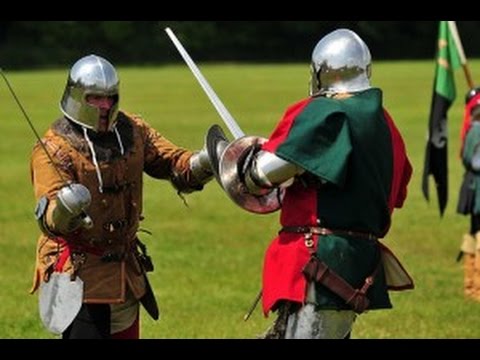 Funny Sword Fighting at Warwick Castle - YouTube