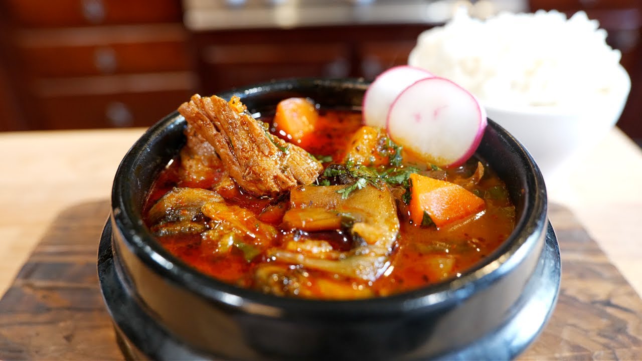 How to make Mexican SPICY Beef Soup - YouTube