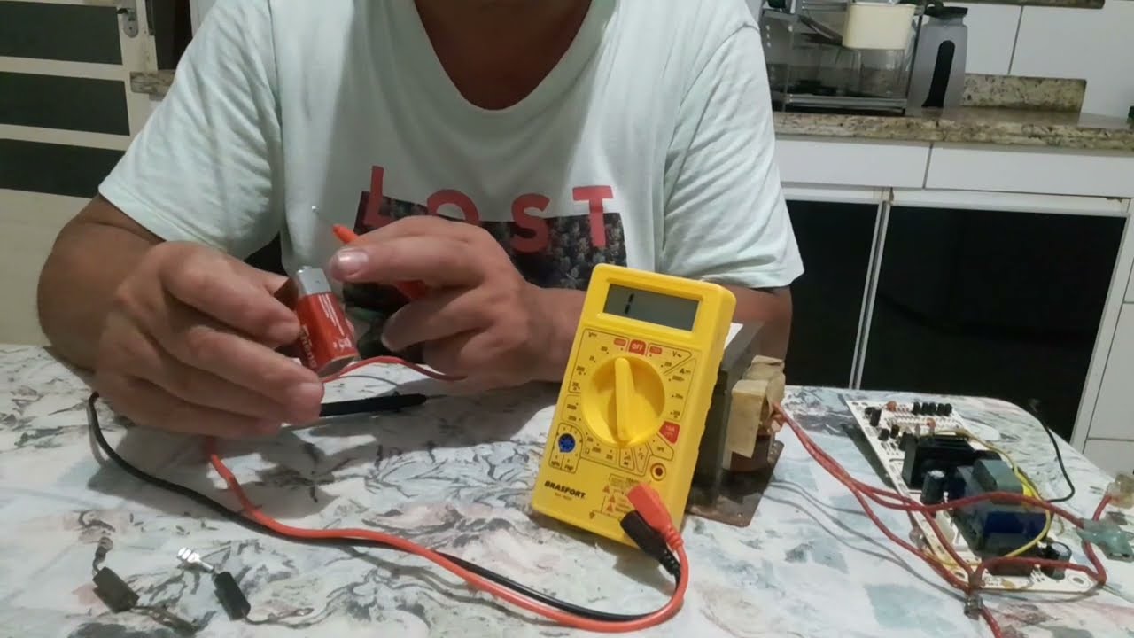 como testar diodo de alta tensão de microondas - YouTube